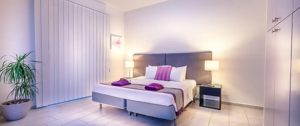 Napian Suites Ayia Napa Aparthotel