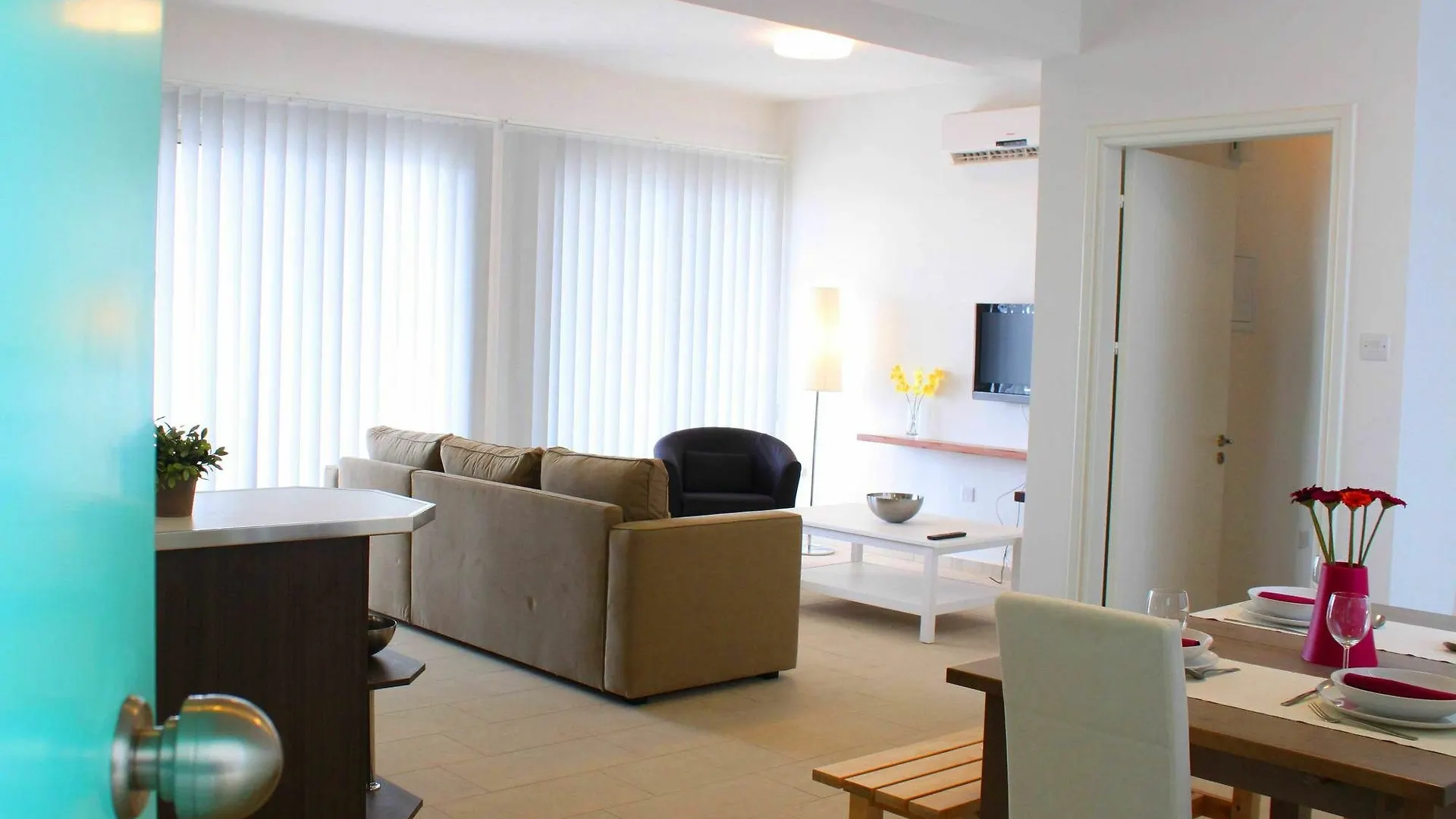 Napian Suites Ayia Napa Aparthotel